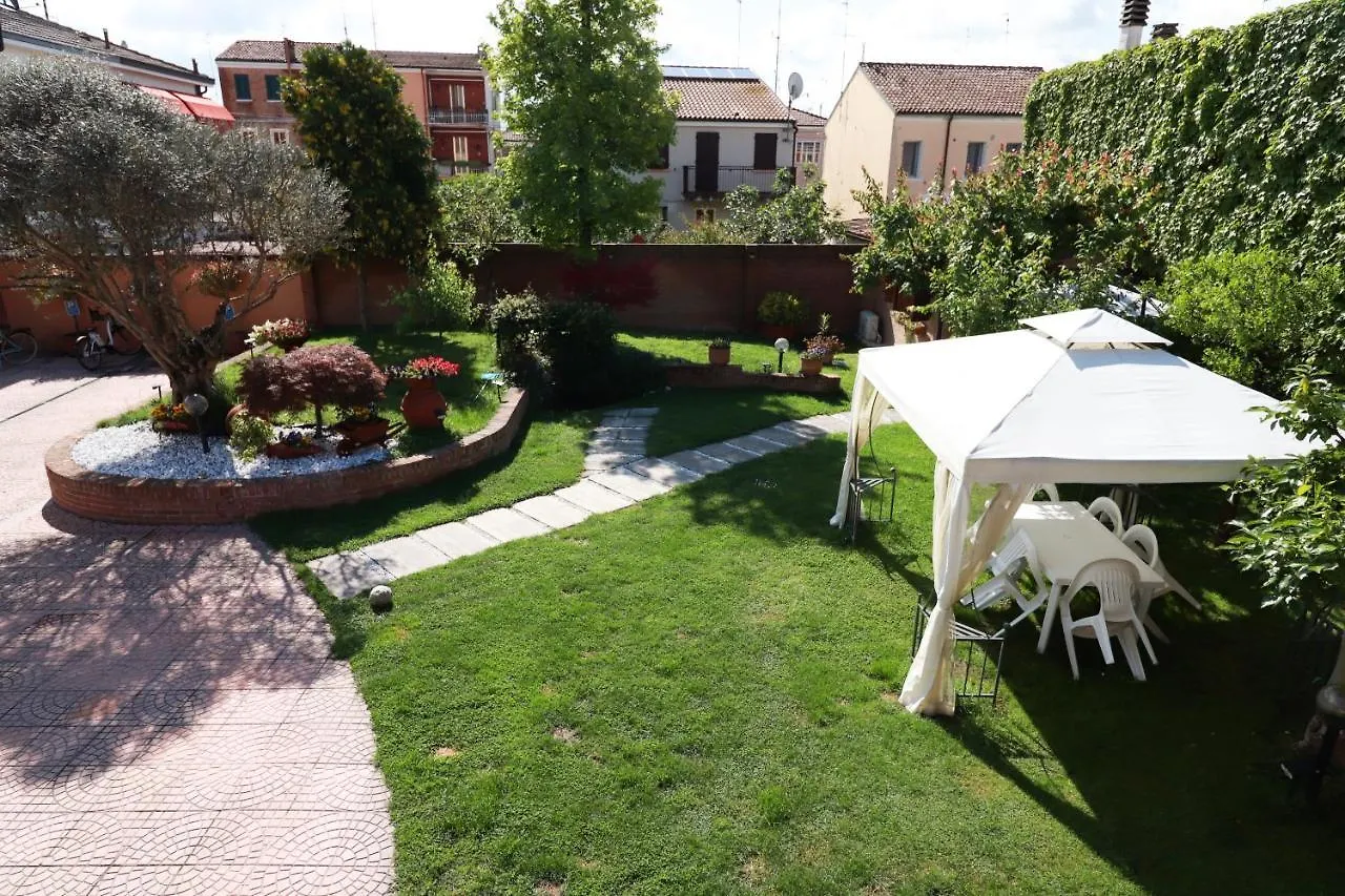 Villa Oasi Ferrara 3*,  Italien