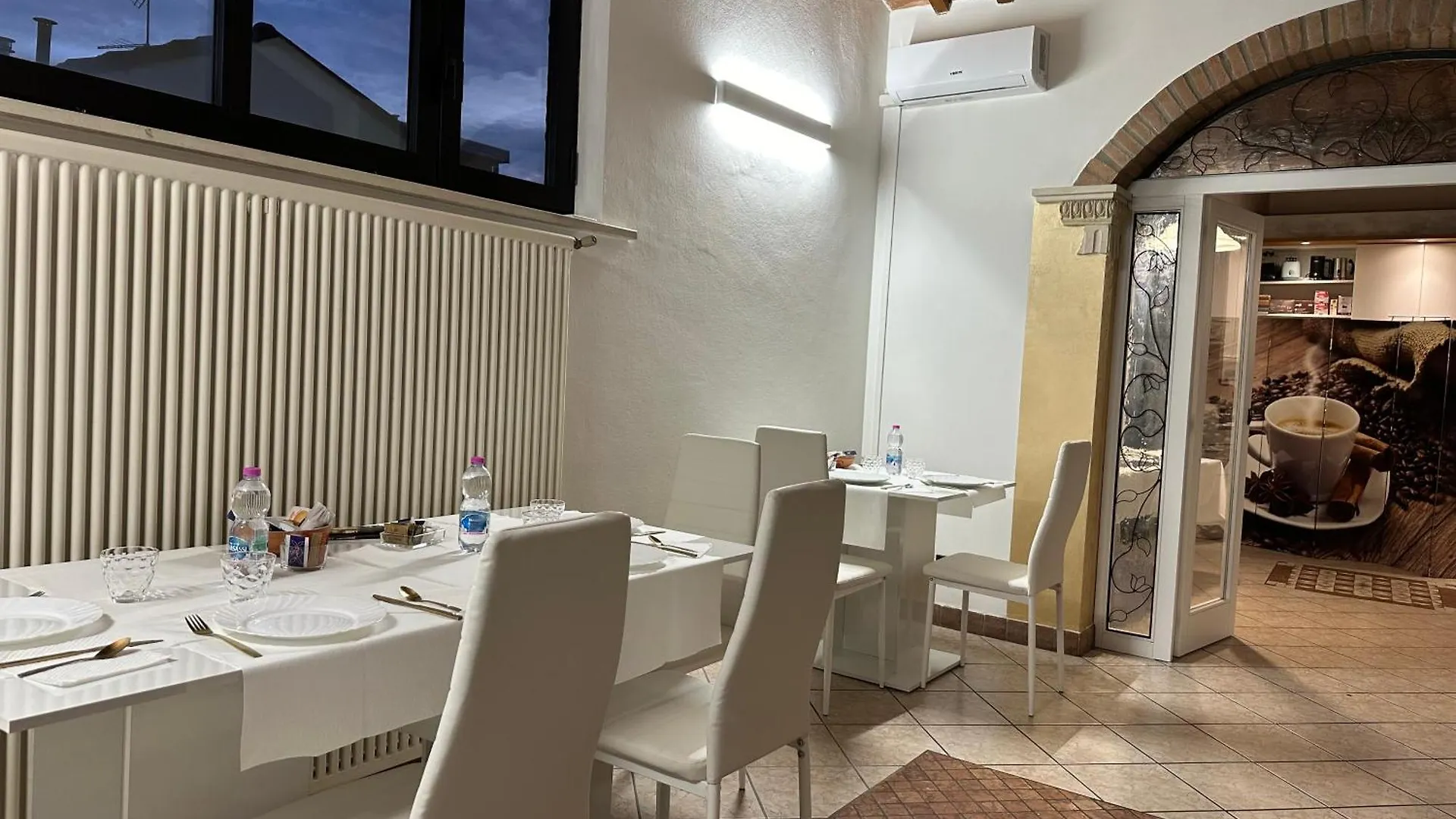 Villa Oasi Ferrara 3*,